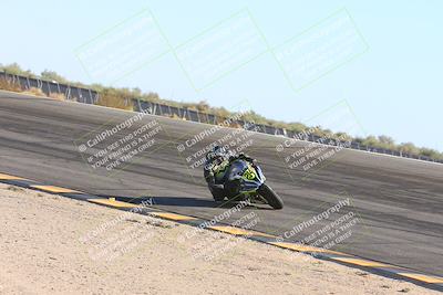 media/Nov-17-2024-CVMA (Sun) [[1fec520723]]/Race 11-Amateur Supersport Open/